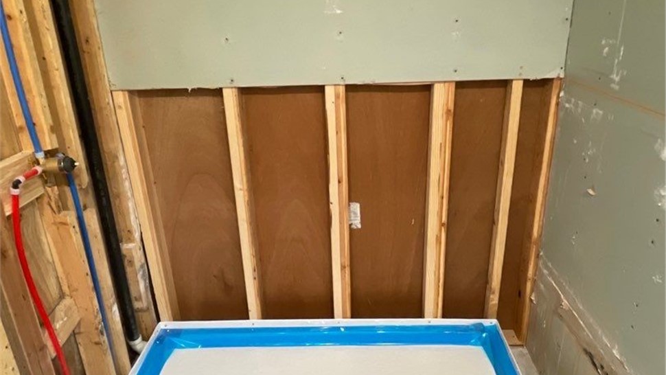 Tubs & Showers Project in Brewton, AL by Hometown Contractors, Inc.