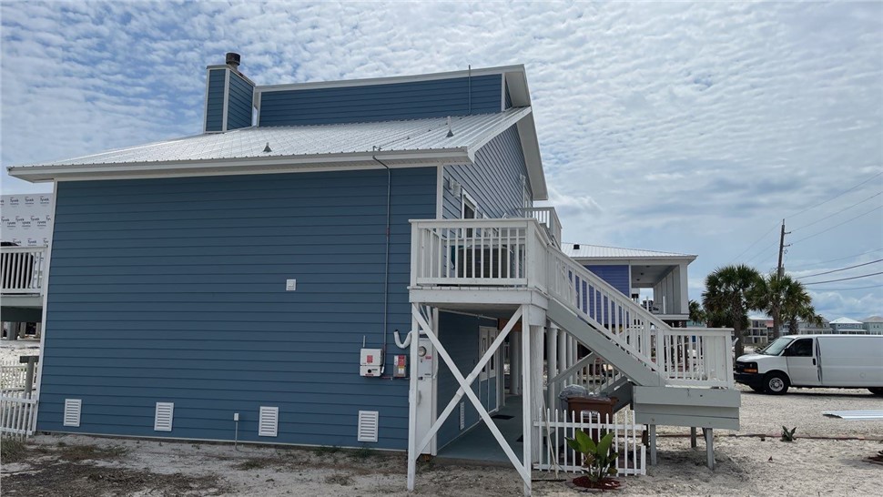 Siding Project in Navarre, FL by Hometown Contractors, Inc.