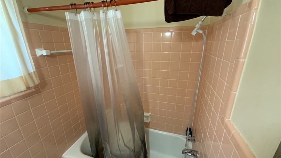 Tubs & Showers, Tubs & Showers Project in Pensacola, FL by Hometown Contractors, Inc.