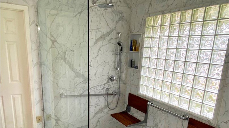 Tubs & Showers Project in Milton, FL by Hometown Contractors, Inc.