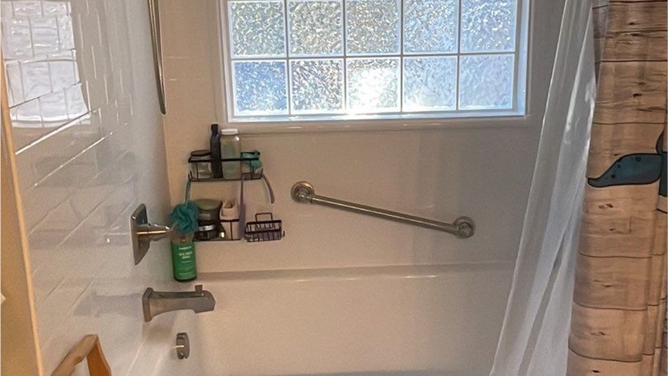 Tubs & Showers Project in Gulf Breeze, FL by Hometown Contractors, Inc.