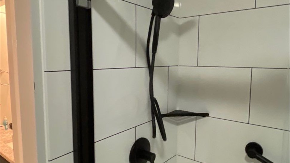 Tubs & Showers Project in Pensacola, FL by Hometown Contractors, Inc.