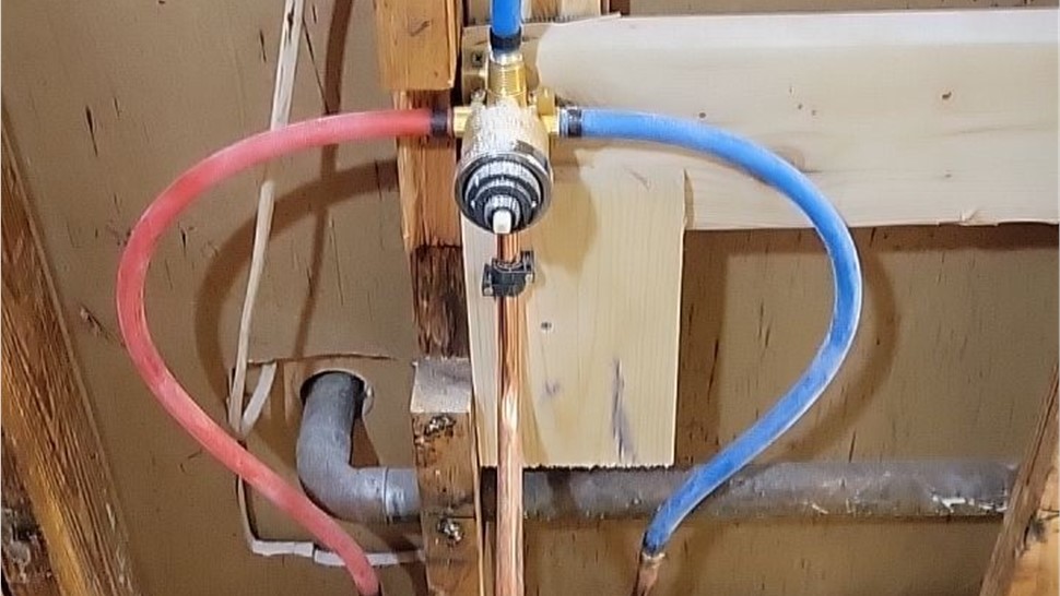 Tubs & Showers Project in Pensacola, FL by Hometown Contractors, Inc.