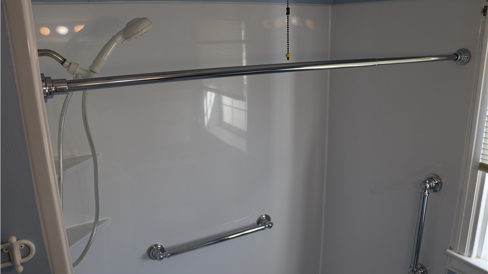 Tubs & Showers, Tubs & Showers Project in Milton, FL by Hometown Contractors, Inc.