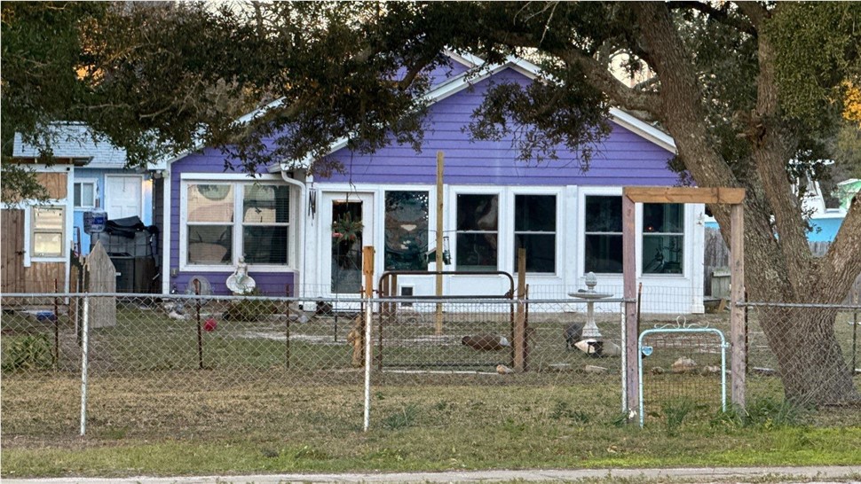 Sunrooms & Enclosures Project in Pensacola, FL by Hometown Contractors, Inc.
