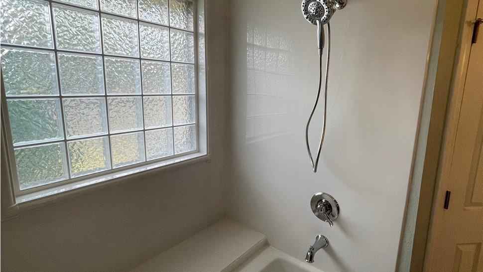Tubs & Showers Project in Milton, FL by Hometown Contractors, Inc.