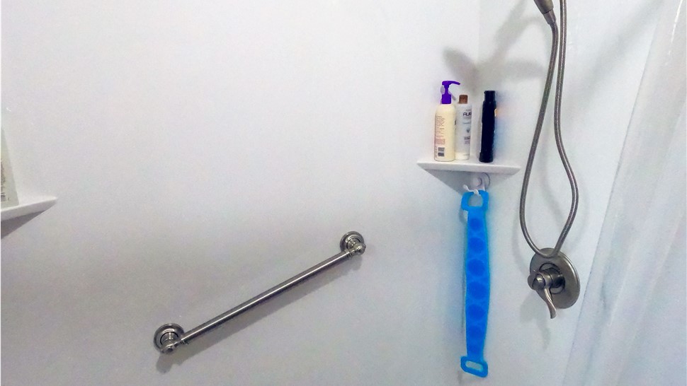 Tubs & Showers Project in Pensacola, FL by Hometown Contractors, Inc.