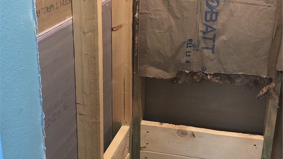 Tubs & Showers Project in Milton, FL by Hometown Contractors, Inc.