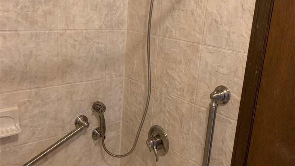 Tubs & Showers, Tubs & Showers Project in Pensacola, FL by Hometown Contractors, Inc.