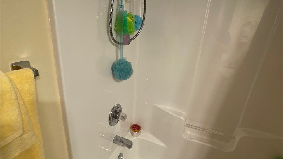 Tubs & Showers, Tubs & Showers Project in Valparaiso, FL by Hometown Contractors, Inc.