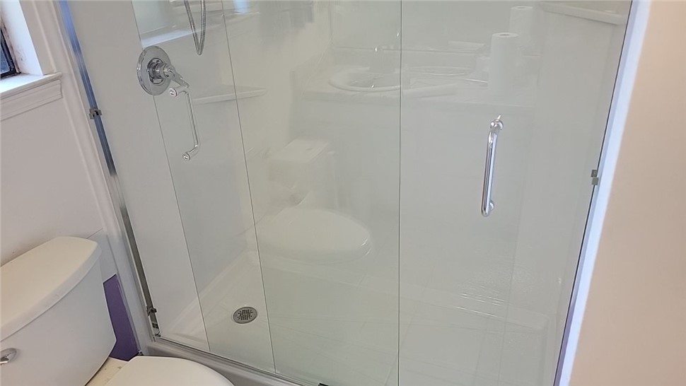 Tubs & Showers, Tubs & Showers Project in Pensacola, FL by Hometown Contractors, Inc.