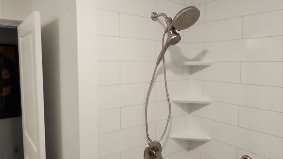 Tubs & Showers Project in Bay Minette, AL by Hometown Contractors, Inc.