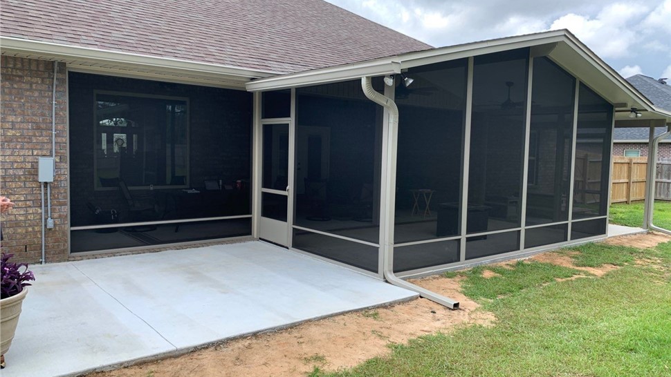 Sunrooms & Enclosures Project in Milton, FL by Hometown Contractors, Inc.