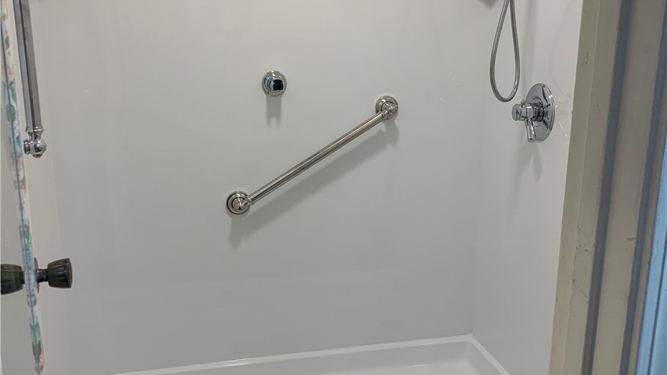 Tubs & Showers, Tubs & Showers Project in Milton, FL by Hometown Contractors, Inc.