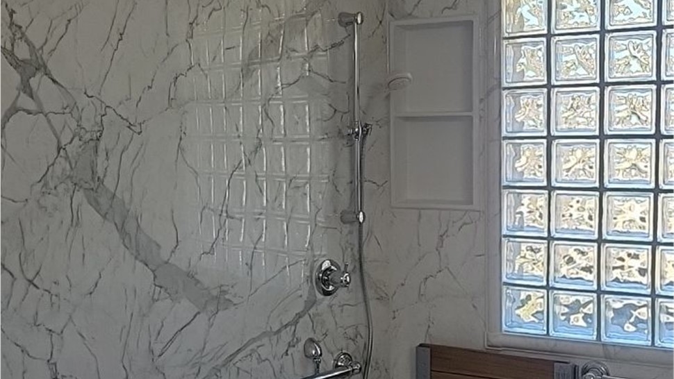 Tubs & Showers Project in Milton, FL by Hometown Contractors, Inc.