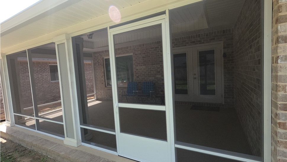 Sunrooms & Enclosures Project in Milton, FL by Hometown Contractors, Inc.