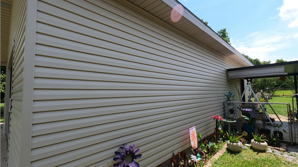 Siding, Siding Project in Pensacola, FL by Hometown Contractors, Inc.