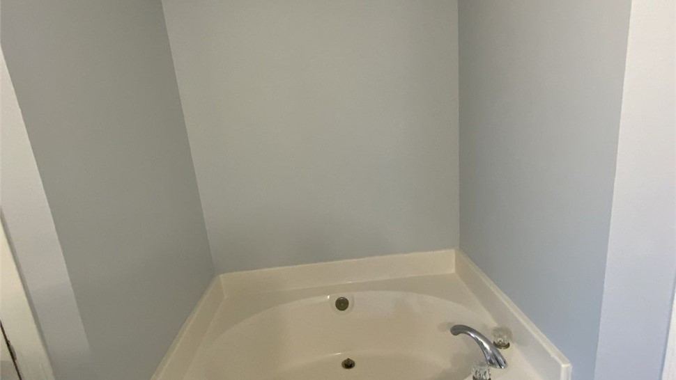 Tubs & Showers, Tubs & Showers Project in Milton, FL by Hometown Contractors, Inc.