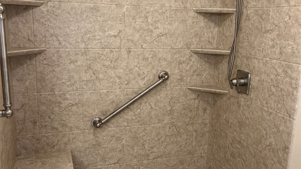 Tubs & Showers, Tubs & Showers Project in Milton, FL by Hometown Contractors, Inc.