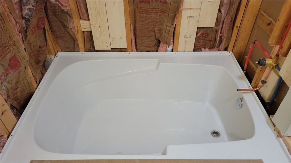 Tubs & Showers, Tubs & Showers Project in Crestview, FL by Hometown Contractors, Inc.