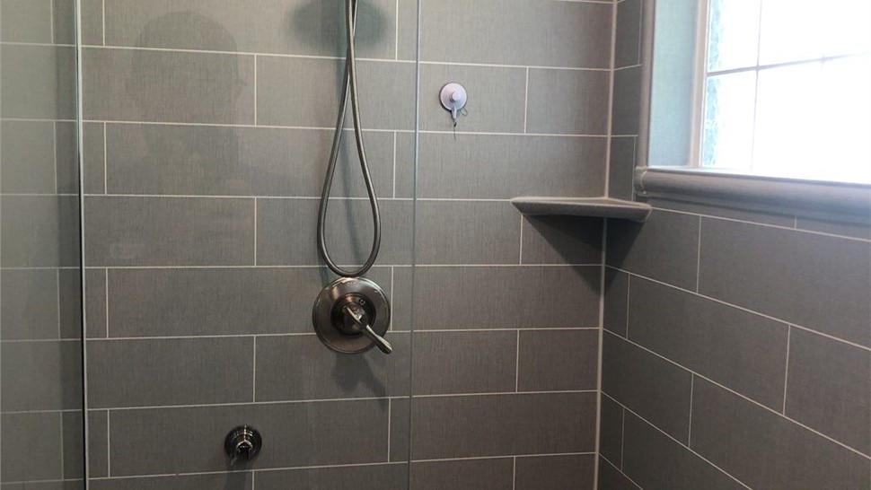 Tubs & Showers, Tubs & Showers Project in Navarre, FL by Hometown Contractors, Inc.