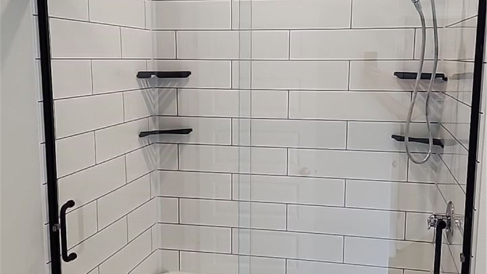 Tubs & Showers Project in Daphne, AL by Hometown Contractors, Inc.