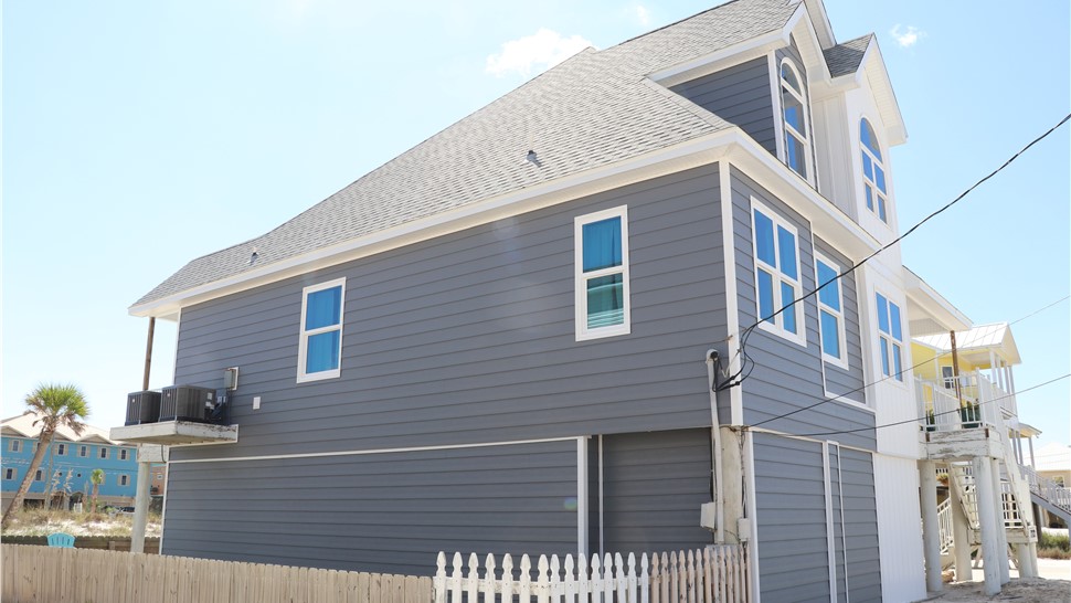 Siding, Siding Project in Navarre, FL by Hometown Contractors, Inc.