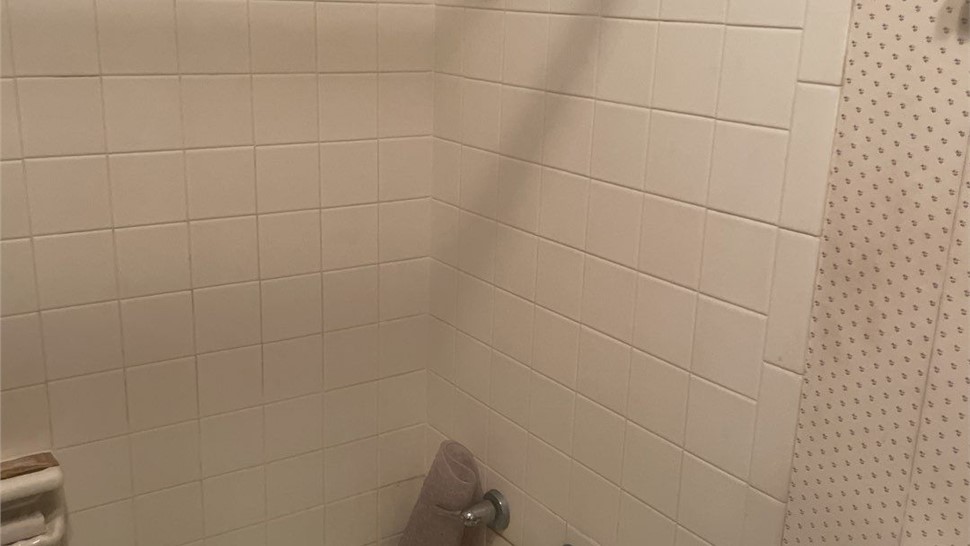 Tubs & Showers, Tubs & Showers Project in Brewton, AL by Hometown Contractors, Inc.