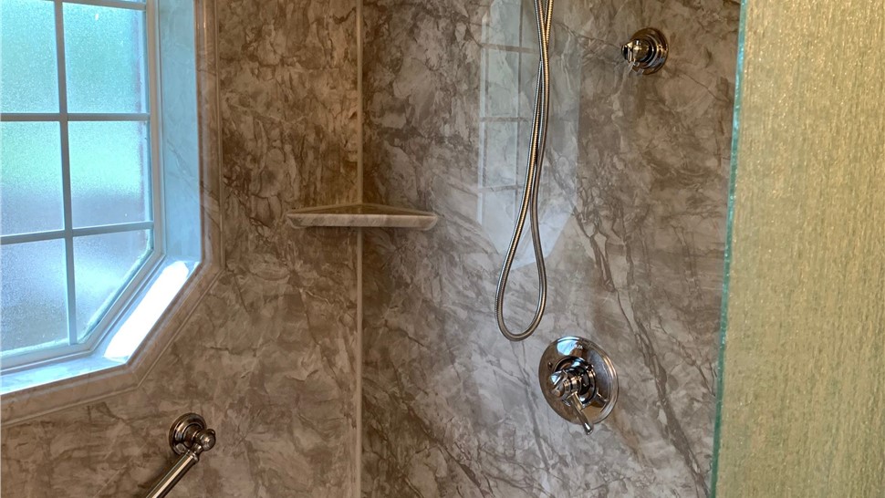 Tubs & Showers, Tubs & Showers Project in Pensacola, FL by Hometown Contractors, Inc.