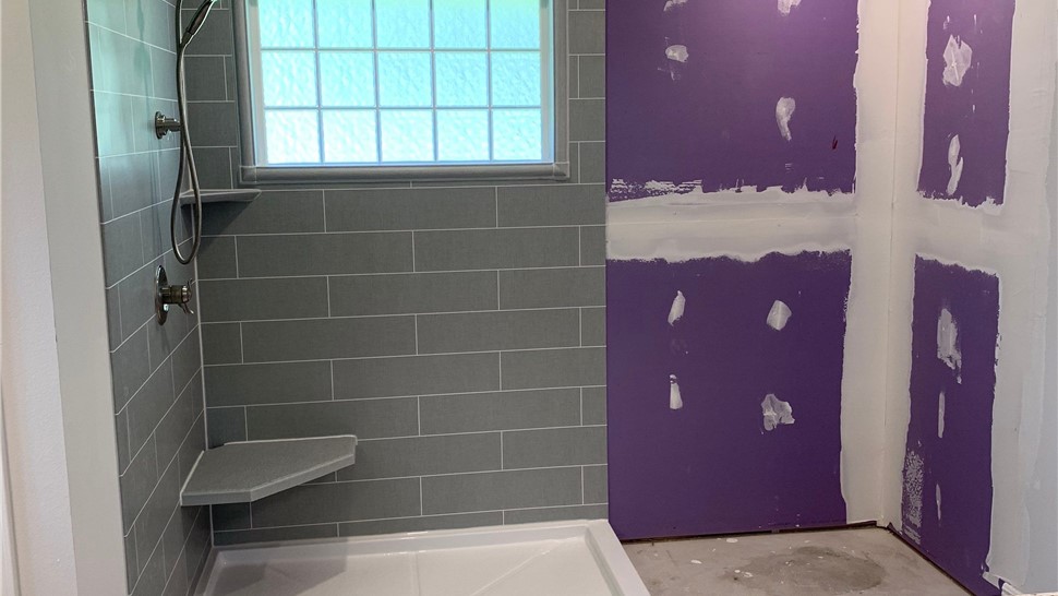 Tubs & Showers, Tubs & Showers Project in Navarre, FL by Hometown Contractors, Inc.