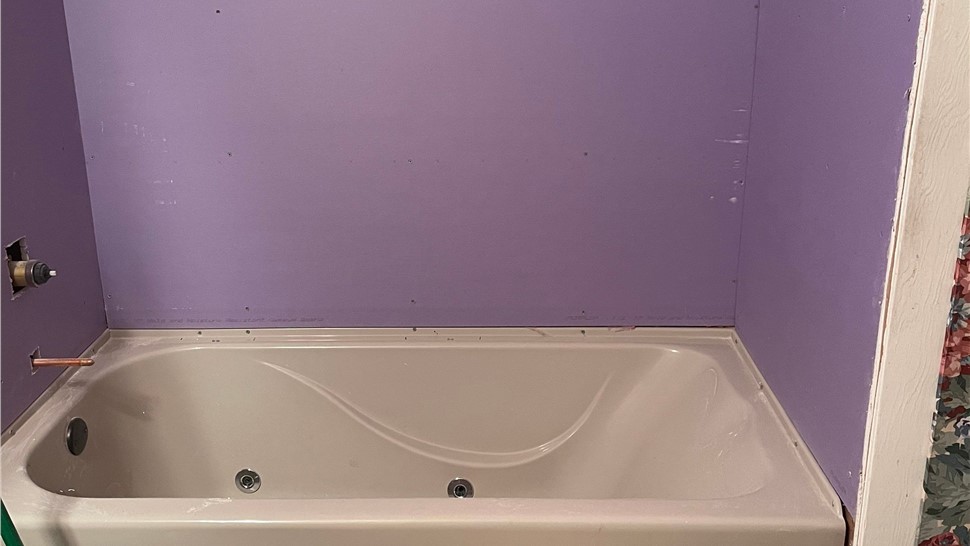 Tubs & Showers, Tubs & Showers Project in Mobile, AL by Hometown Contractors, Inc.