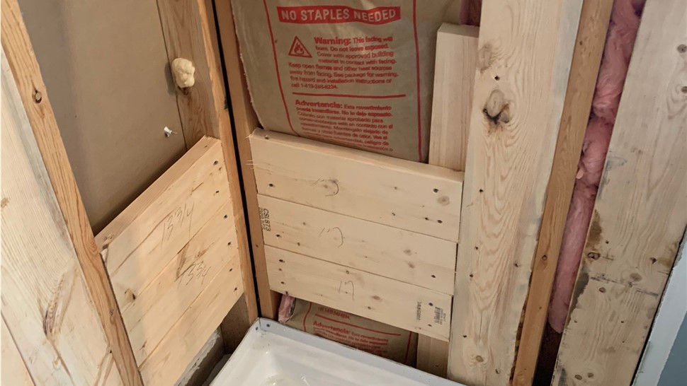 Tubs & Showers Project in Milton, FL by Hometown Contractors, Inc.