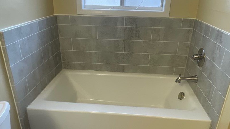 Tubs & Showers Project in Fort Walton Beach, FL by Hometown Contractors, Inc.