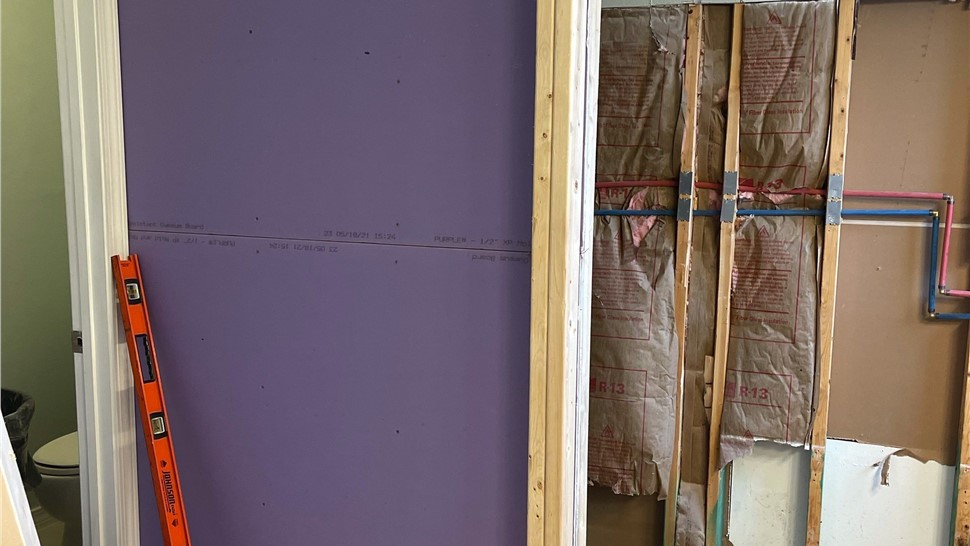 Tubs & Showers, Tubs & Showers Project in Cantonment, FL by Hometown Contractors, Inc.