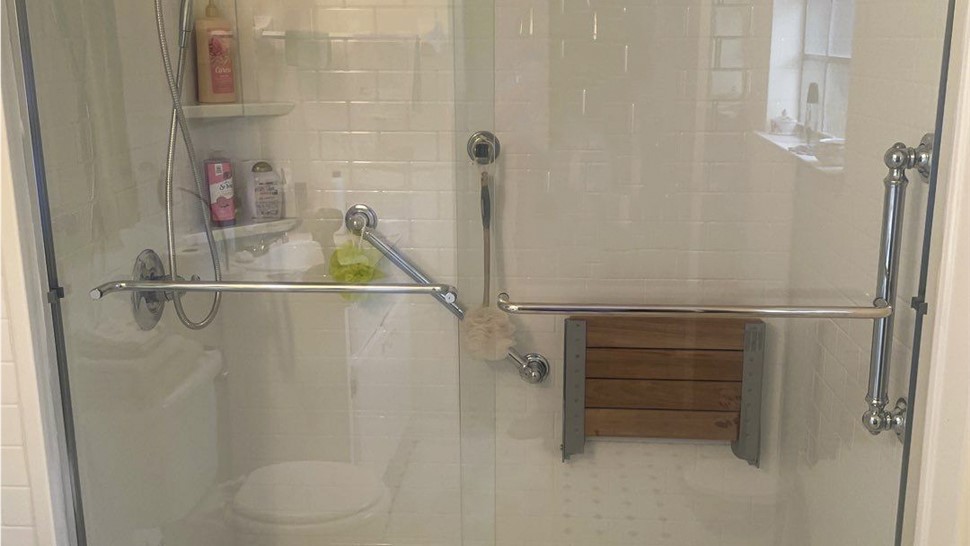 Tubs & Showers Project in Pensacola, FL by Hometown Contractors, Inc.