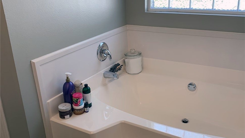 Tubs & Showers, Tubs & Showers Project in Brewton, AL by Hometown Contractors, Inc.