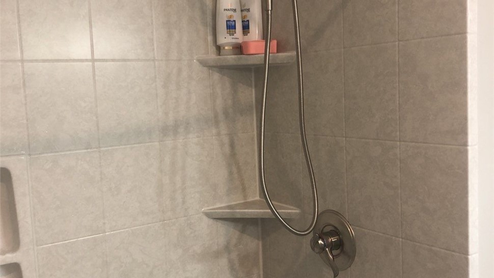 Tubs & Showers, Tubs & Showers Project in Bay Minette, AL by Hometown Contractors, Inc.