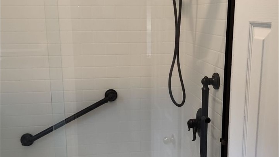 Tubs & Showers Project in Mobile, AL by Hometown Contractors, Inc.