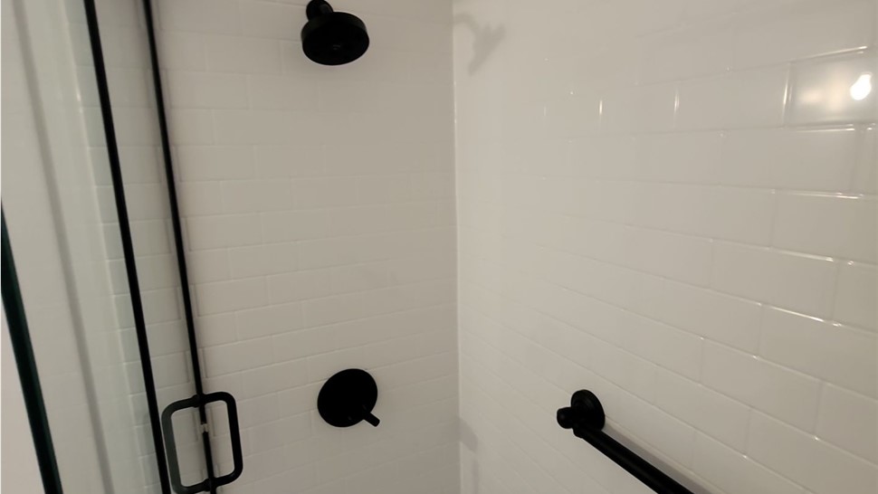 Tubs & Showers Project in Fort Walton Beach, FL by Hometown Contractors, Inc.