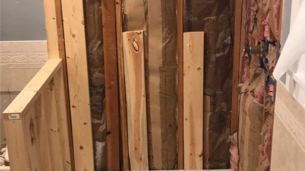 Tubs & Showers, Tubs & Showers Project in Mary Esther, FL by Hometown Contractors, Inc.