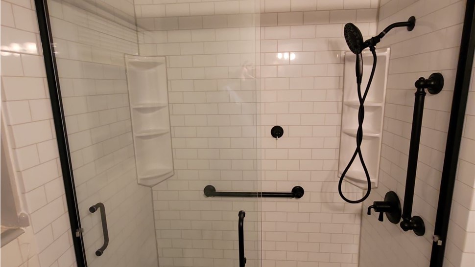 Tubs & Showers Project in Gulf Breeze, FL by Hometown Contractors, Inc.