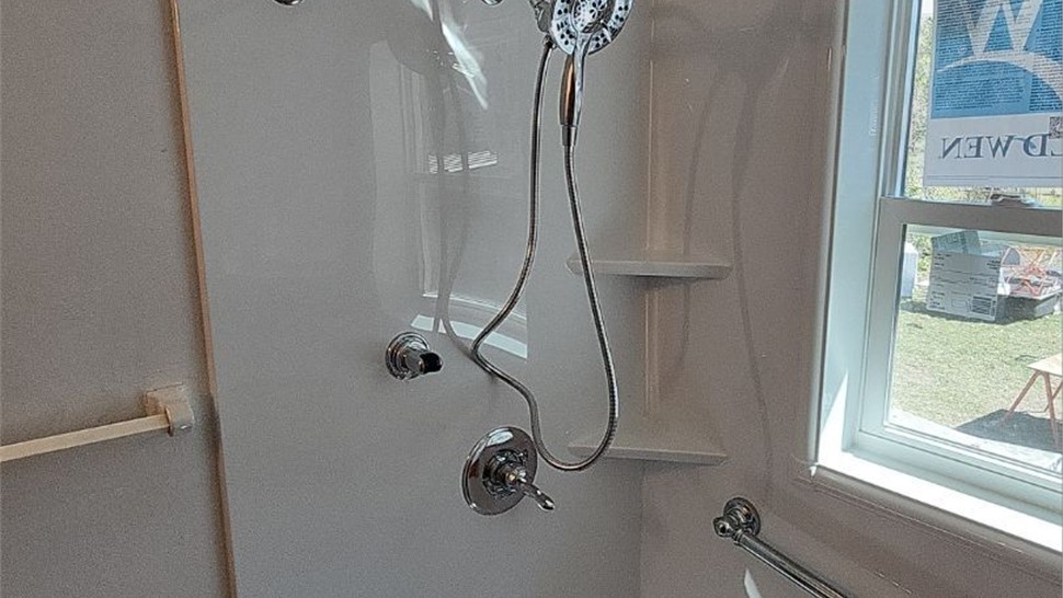 Tubs & Showers Project in Pensacola, FL by Hometown Contractors, Inc.