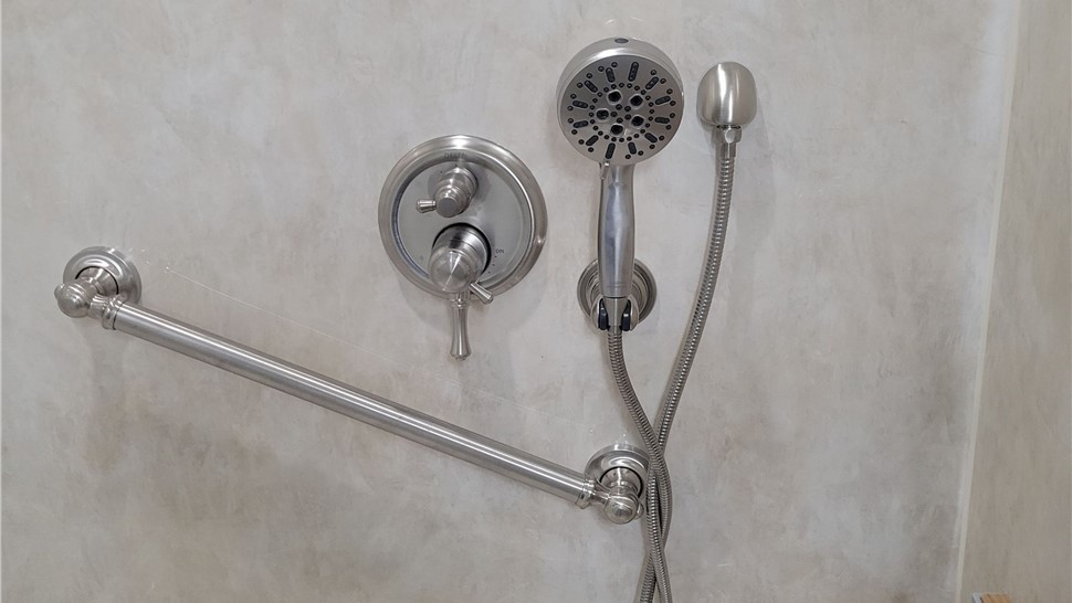 Tubs & Showers Project in Bellview, FL by Hometown Contractors, Inc.
