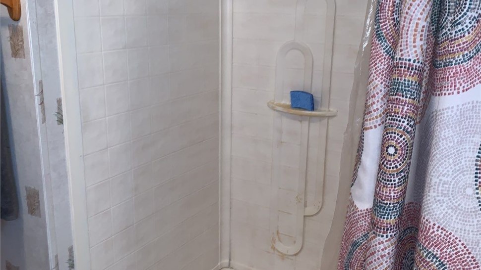 Tubs & Showers, Tubs & Showers Project in Milton, FL by Hometown Contractors, Inc.