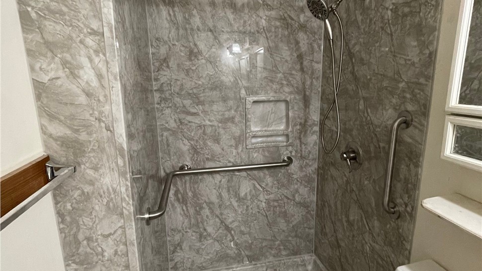 Tubs & Showers, Tubs & Showers Project in Cantonment, FL by Hometown Contractors, Inc.