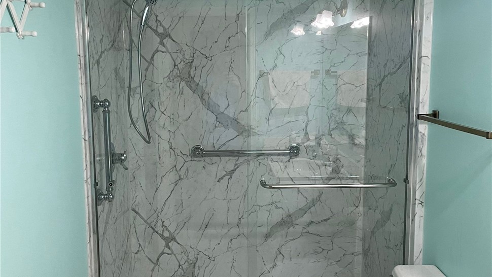 Tubs & Showers, Tubs & Showers Project in Milton, FL by Hometown Contractors, Inc.