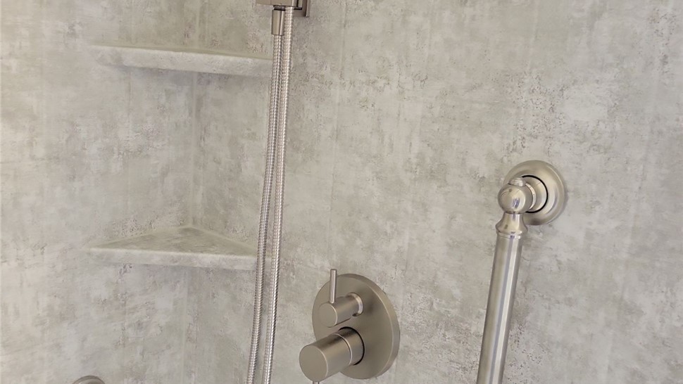 Tubs & Showers Project in Brewton, AL by Hometown Contractors, Inc.