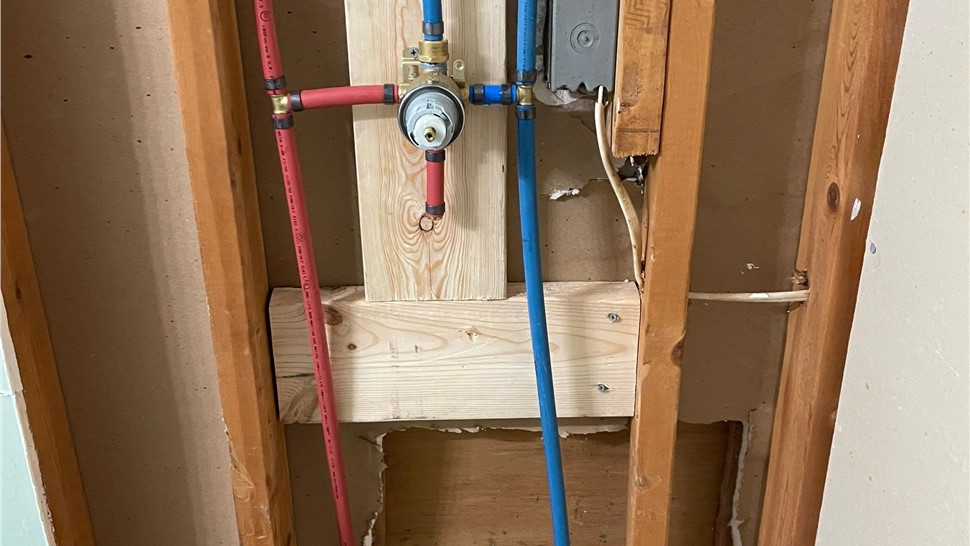 Tubs & Showers, Tubs & Showers Project in Gulf Shores, AL by Hometown Contractors, Inc.