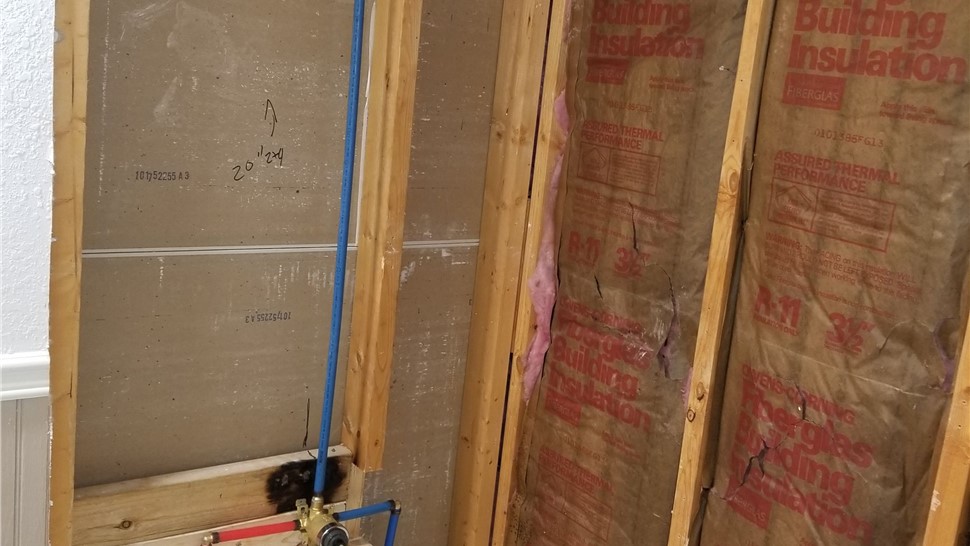 Tubs & Showers Project in Mary Esther, FL by Hometown Contractors, Inc.