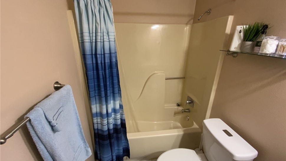 Tubs & Showers, Tubs & Showers Project in Milton, FL by Hometown Contractors, Inc.